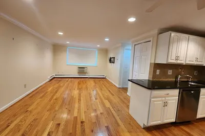 12 Woodland St #28 1