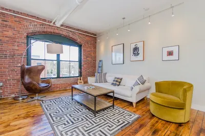 172 Green St #10