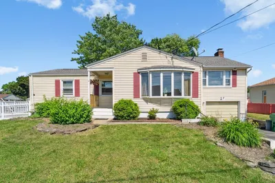 27 Woodcrest Ct 1