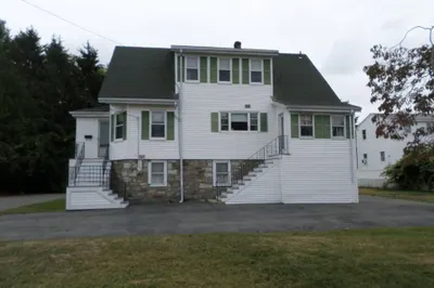 9 Douglas Rd