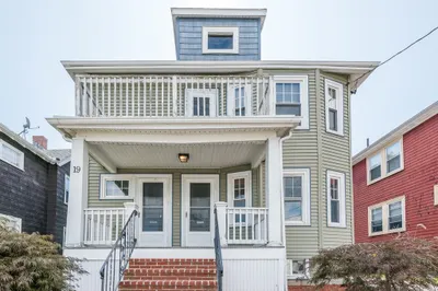 19 Westglow St #1