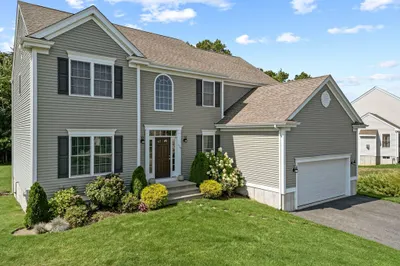 115 Goldfinch Drive