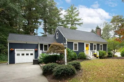 24 Farm Hills Lane 1