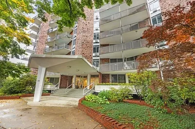 19 Winchester St #504
