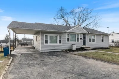 52 Oakside Ave 1