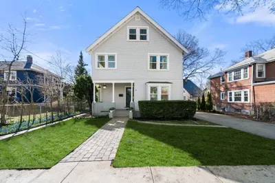 55 Bridges Avenue