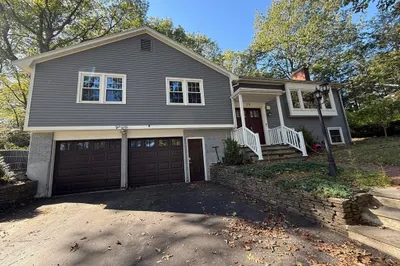 25 Berkshire Dr 1