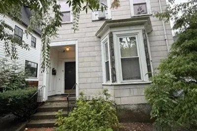 32 Oak St #1 1
