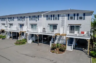 219 Beach Rd #15 1