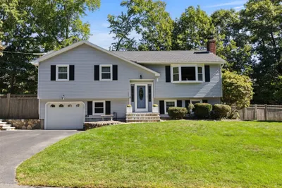 115 Quincy Rd 1