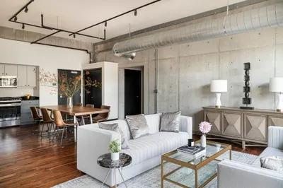 1060 Broadway #211