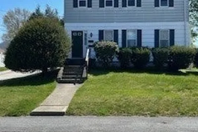 52 Northboro St #1