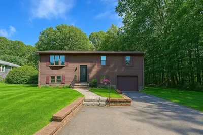 612 Dighton Ave 1