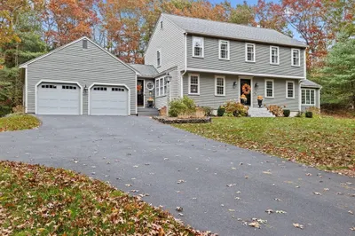 26 Wellington Dr 1