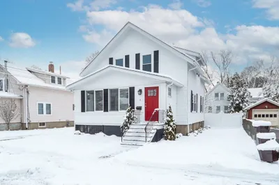 15 Essex St