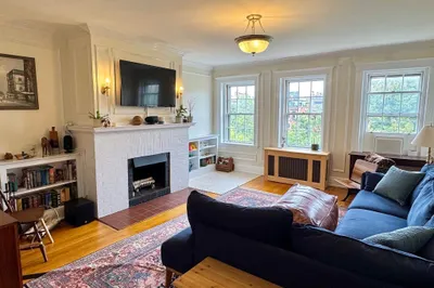 250 Commonwealth Ave #17 1