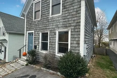 10 Alpine Ct