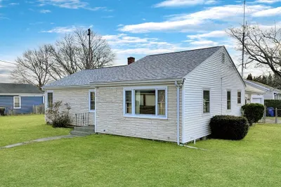 300 Davis Rd