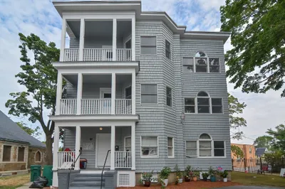 87 Broad St #1