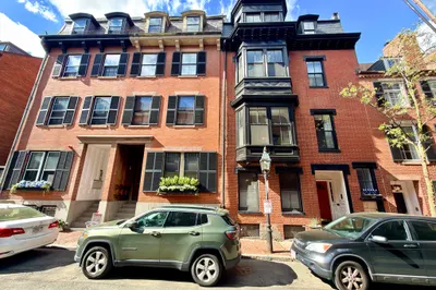 41 Pickney St #B 1
