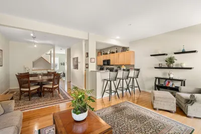 104 Lordvale Blvd #104 1