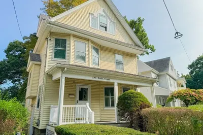 161 Brown Ave 1
