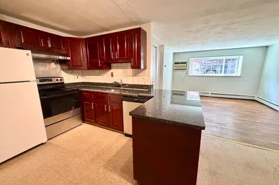 15 Staples Ave #18 1