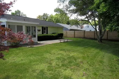 1247 Trapelo Rd