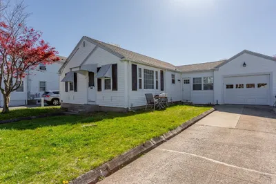 47 Byron Ave