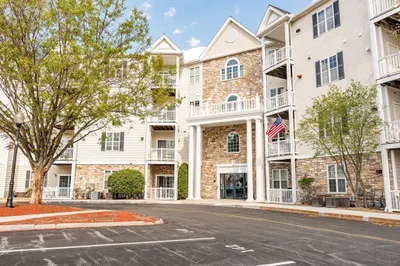 21 Hampshire Rd #108