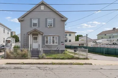 190 Raymond St 1