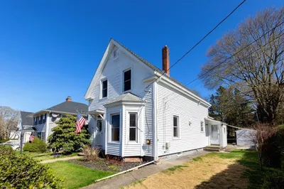 30 Centennial St