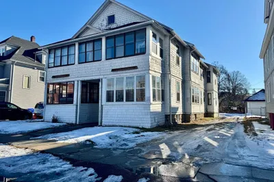 21 Bloomfield St 1