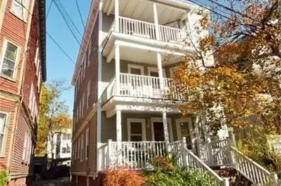 3 Florence St #1