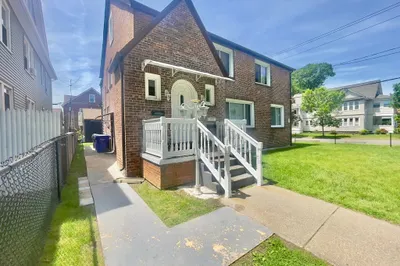 110 Melha Ave 1