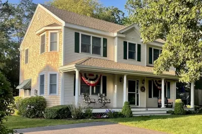 18 Louis Ave 1
