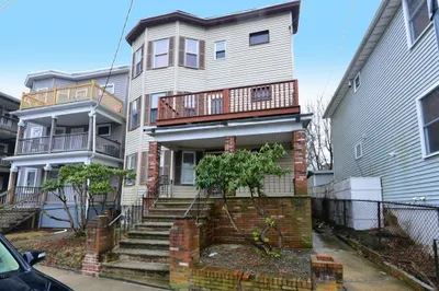89 Wrentham St #2