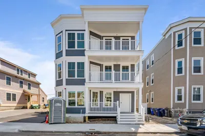 109 Ellington Street #3