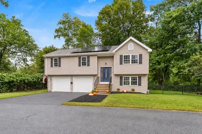 15 Tory Fort Ln 1