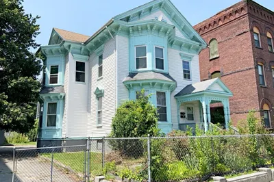 187 Chestnut St 1