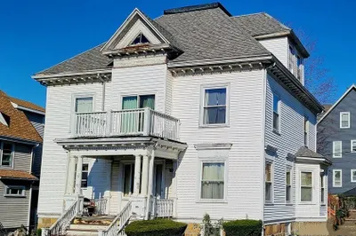 61 Wayland St