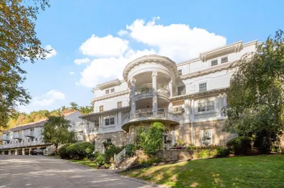 1401 Great Pond Road #2 1