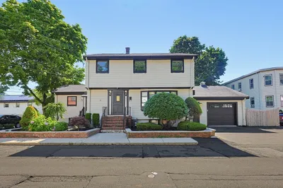 11 Lowe Street Place 1