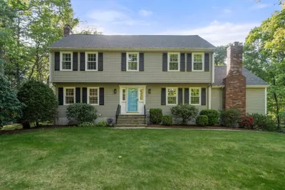 2 Downingwood Dr