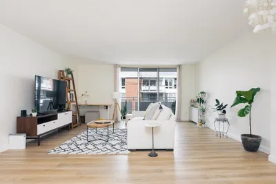 41 Park St #303
