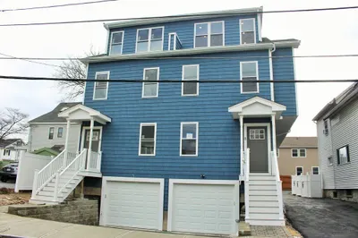 6-8 Rockwell Avenue #8 1