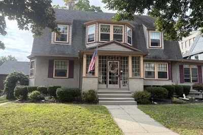 21 Whitney Rd 1