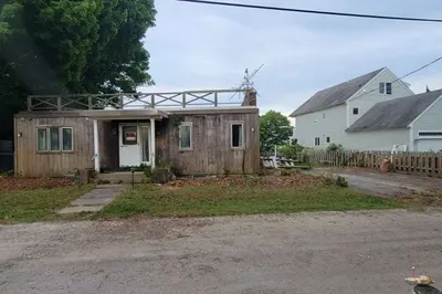 61 Crescent Ave 1
