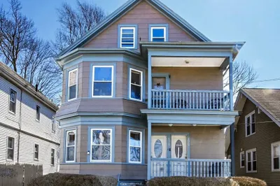 170-172 Adams St