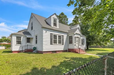 61 Beauregard St